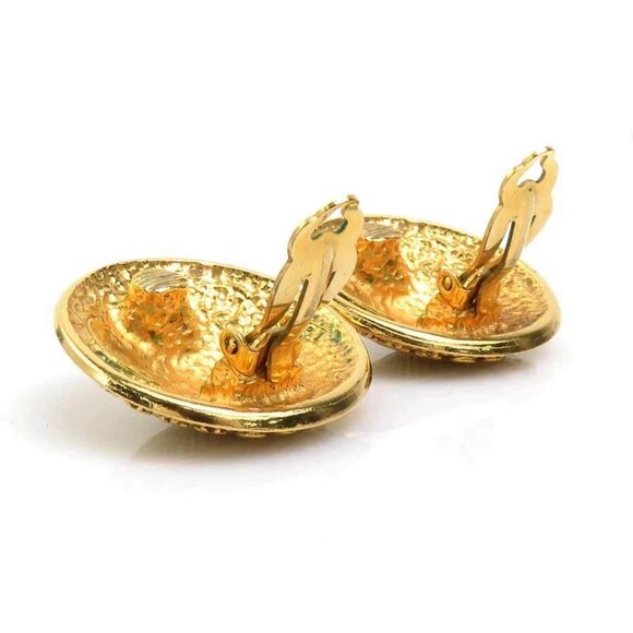 CHANEL Logo Clip on Earrings Gold Metal - e60407a - Picture 5 of 11